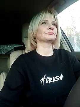 Milen Milf online show from February 5, 2025, 11:44 am