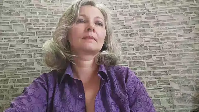 EdithManning online show from September 23, 2025, 5:36 am