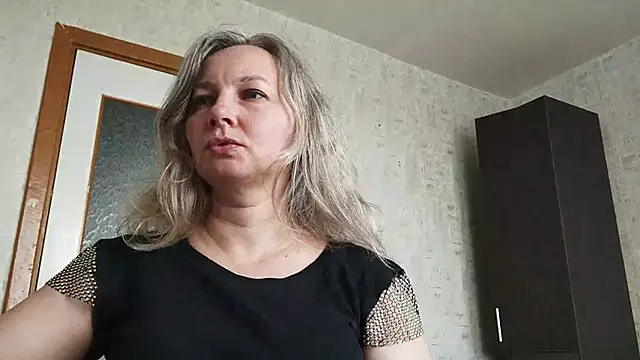 Snapshot of EdithManning chatting on May 25, 2026, 7:07 am EdithManning online show from May 25, 2026, 7:07 am