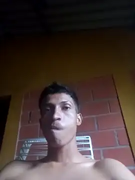 wolf james123 online show from April 16, 2026, 9:37 pm