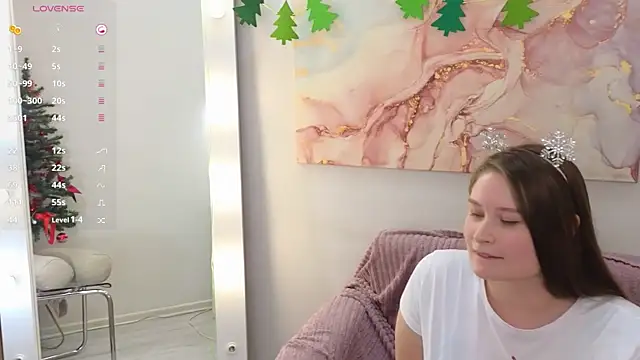 Snapshot of sophie__lee chatting on December 20, 2024, 2:26 pm sophie lee online show from December 20, 2024, 2:26 pm