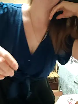 VselenaSun402 online show from April 14, 2026, 10:20 am