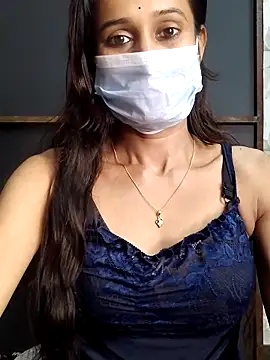 Snapshot of Oleevia chatting on November 22, 2025, 8:46 am Oleevia online show from November 22, 2025, 8:46 am