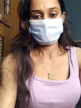 Snapshot of Oleevia chatting on November 28, 2025, 9:20 am Oleevia online show from November 28, 2025, 9:20 am