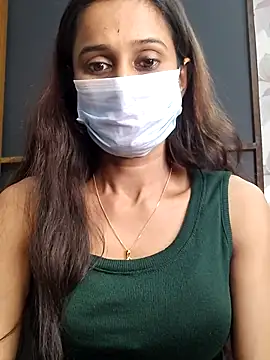 Snapshot of Oleevia chatting on October 25, 2025, 8:57 am Oleevia online show from October 25, 2025, 8:57 am