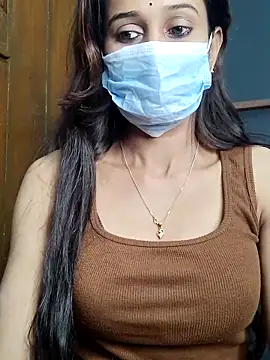 Snapshot of Oleevia chatting on November 15, 2025, 8:29 am Oleevia online show from November 15, 2025, 8:29 am