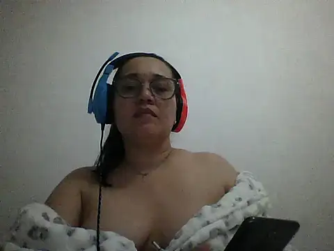 Snapshot of gaby0075 chatting on December 4, 2024, 10:24 pm gaby0075 online show from December 4, 2024, 10:24 pm