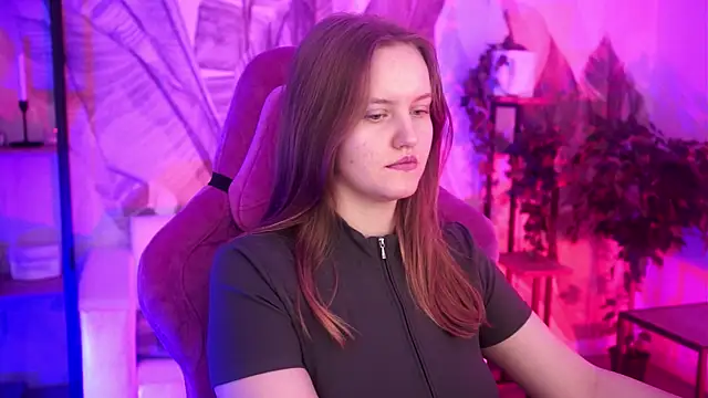 KellyPoter online show from October 19, 2025, 8:28 am