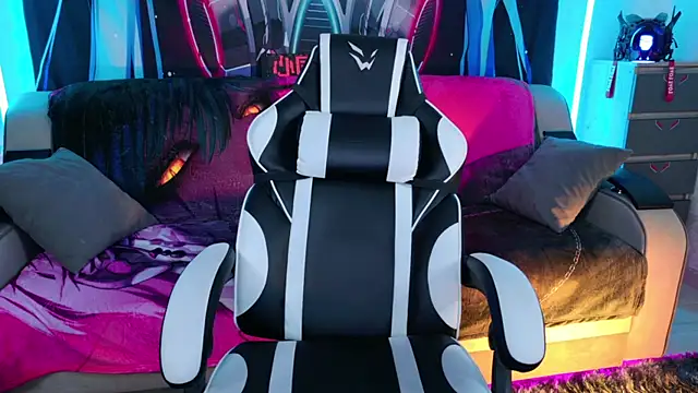 Aurora Natsuki online show from November 20, 2025, 4:07 pm