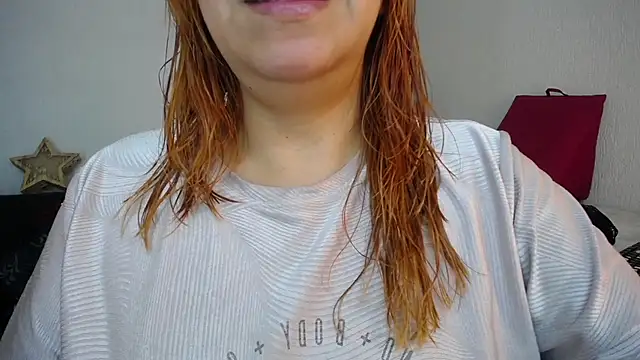 Snapshot of Delilah_Belmont chatting on December 2, 2024, 1:08 pm Delilah Belmont online show from December 2, 2024, 1:08 pm