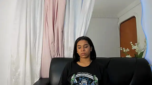 Snapshot of Fernanda_brown18 chatting on November 26, 2025, 8:03 am Fernanda brown18 online show from November 26, 2025, 8:03 am