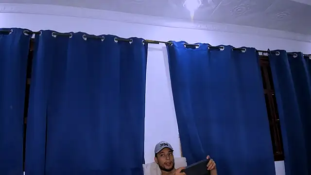 Snapshot of Fernanda_brown18 chatting on October 30, 2025, 8:39 pm Fernanda brown18 online show from October 30, 2025, 8:39 pm