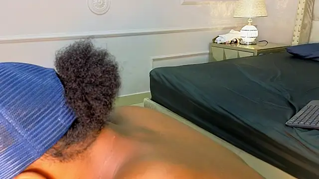 JoshLoganx online show from December 21, 2024, 11:34 pm