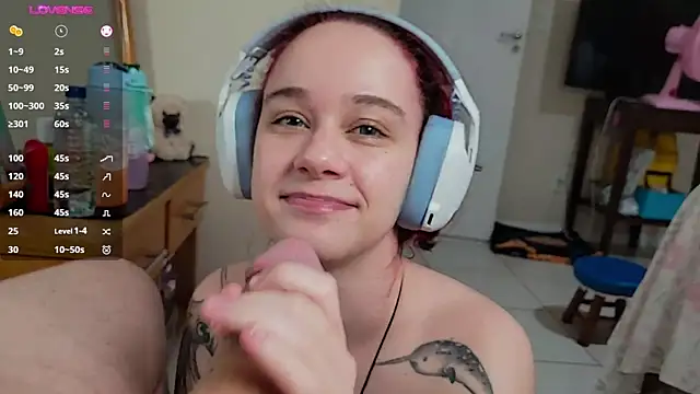 Snapshot of Angels_fuck chatting on December 22, 2024, 12:07 am Angels fuck online show from December 22, 2024, 12:07 am