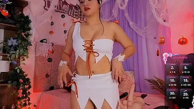 emilyrouxe online show from October 31, 2025, 2:57 pm