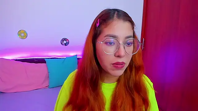  Moon Johnson online show from September 13, 2025, 12:54 am