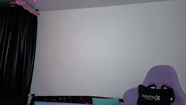  Moon Johnson online show from May 26, 2026, 12:31 am
