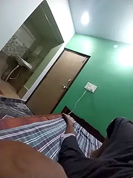 sudhastriper online show from October 28, 2025, 6:51 pm