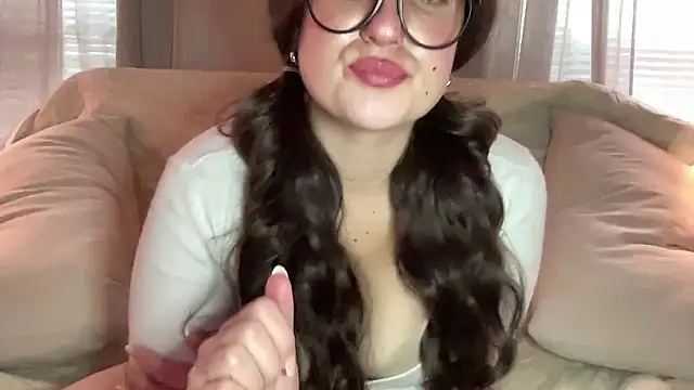 Snapshot of sofiedxx chatting on February 11, 2025, 7:48 pm sofiedxx online show from February 11, 2025, 7:48 pm