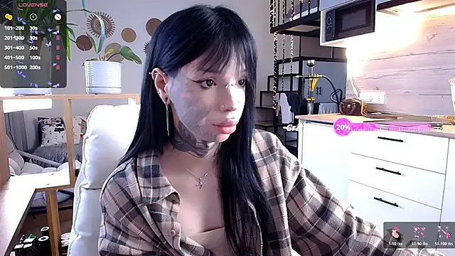 Tanya M online show from December 17, 2025, 6:18 am