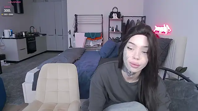 Snapshot of Tanya_M chatting on April 21, 2026, 12:34 pm Tanya M online show from April 21, 2026, 12:34 pm