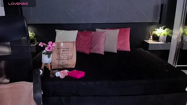 Snapshot of Danielacossio chatting on February 11, 2026, 4:01 am Danielacossio online show from February 11, 2026, 4:01 am