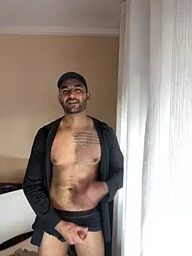 Snapshot of ali_babachapter2 chatting on January 2, 2025, 4:35 pm ali babachapter2 online show from January 2, 2025, 4:35 pm