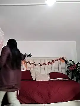 Snapshot of Lucianaferro_ chatting on October 14, 2025, 11:33 am Lucianaferro online show from October 14, 2025, 11:33 am