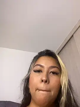 EmberEyes 999 online show from December 4, 2024, 9:40 pm