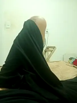 alexandre12115 online show from April 20, 2026, 2:18 pm