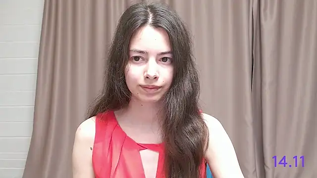 Snapshot of sweet_sweet_angel chatting on November 14, 2025, 2:32 pm sweet sweet angel online show from November 14, 2025, 2:32 pm