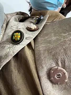 Linda-LL online show from April 1, 2026, 1:52 pm