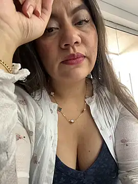 Snapshot of Iam__Cristal chatting on February 11, 2026, 9:14 pm Iam Cristal online show from February 11, 2026, 9:14 pm