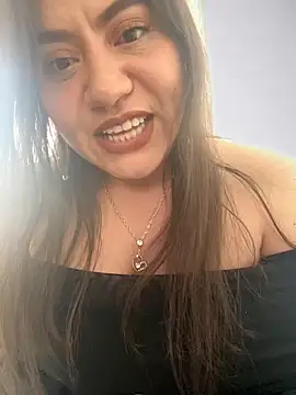 Iam  Cristal online show from November 24, 2025, 9:48 pm