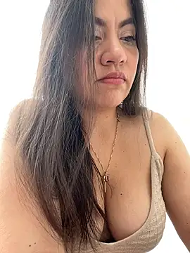 Snapshot of Iam__Cristal chatting on February 9, 2026, 9:35 pm Iam Cristal online show from February 9, 2026, 9:35 pm