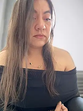 Snapshot of Iam__Cristal chatting on January 13, 2026, 10:03 pm Iam Cristal online show from January 13, 2026, 10:03 pm