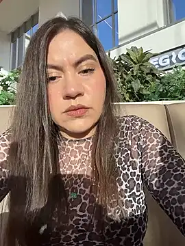 Iam  Cristal online show from April 9, 2026, 10:16 pm