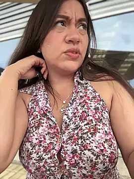 Snapshot of Iam__Cristal chatting on January 11, 2026, 7:54 pm Iam Cristal online show from January 11, 2026, 7:54 pm