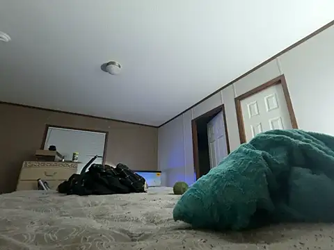 IvanaPlenty online show from October 9, 2025, 4:35 am