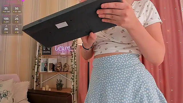 ms evasweet online show from April 25, 2026, 12:19 pm