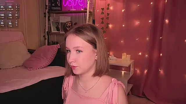 ms evasweet online show from November 22, 2025, 12:26 pm