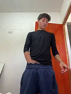 LatinBoysxxx online show from March 27, 2026, 7:15 pm