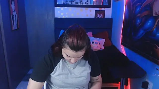 Snapshot of Nika_1_ chatting on January 10, 2025, 12:59 am Nika 1 online show from January 10, 2025, 12:59 am