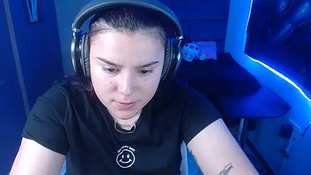 Snapshot of Nika_1_ chatting on January 22, 2025, 10:48 pm Nika 1 online show from January 22, 2025, 10:48 pm