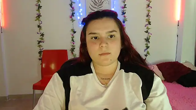 Snapshot of Nika_1_ chatting on February 14, 2025, 8:26 pm Nika 1 online show from February 14, 2025, 8:26 pm