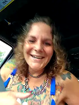 thatonespicychick online show from October 10, 2025, 4:19 pm