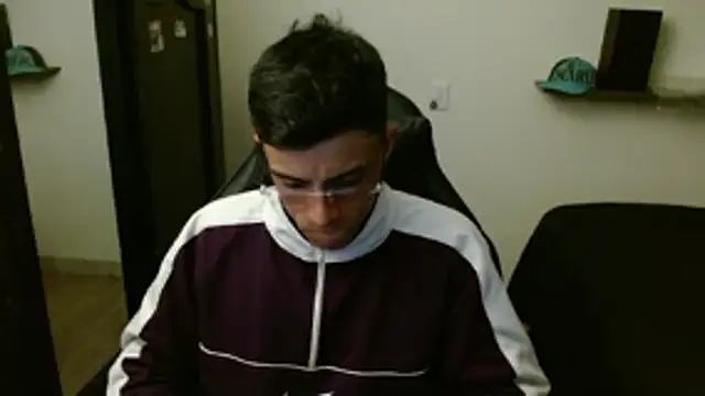 kv   xxx  online show from February 3, 2026, 6:22 am