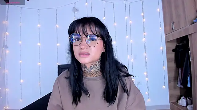 Snapshot of medussa13_ chatting on February 25, 2025, 1:09 am medussa13 online show from February 25, 2025, 1:09 am