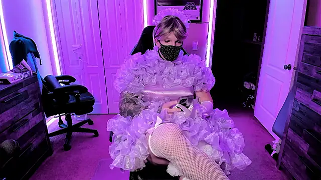 Sissydream123 online show from December 5, 2024, 9:00 am