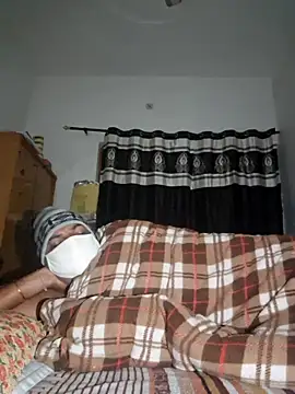 menakshiiikaur online show from February 2, 2026, 5:01 pm